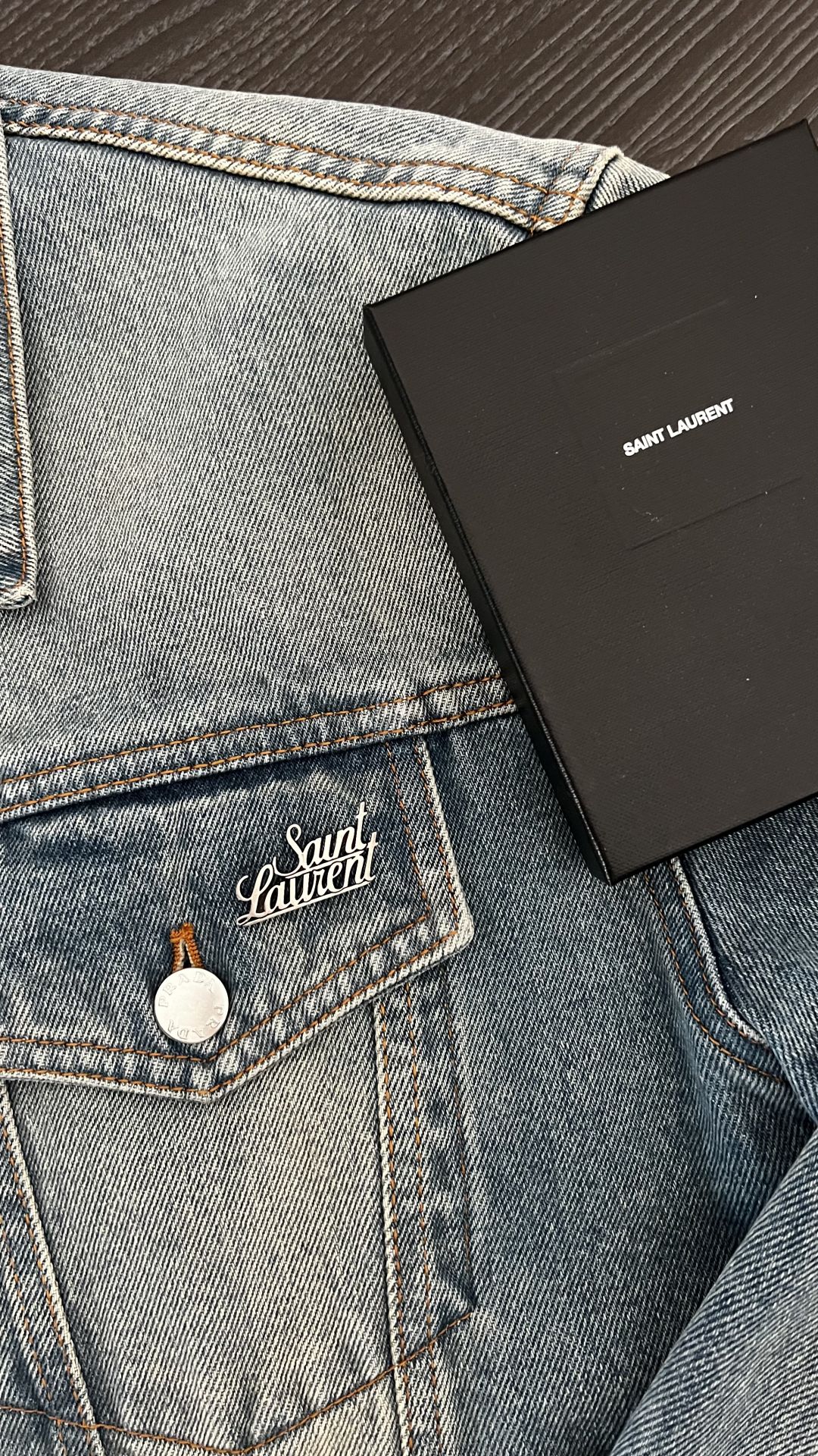 Saint Laurent Broş