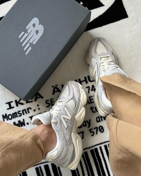 New Balance 9060
