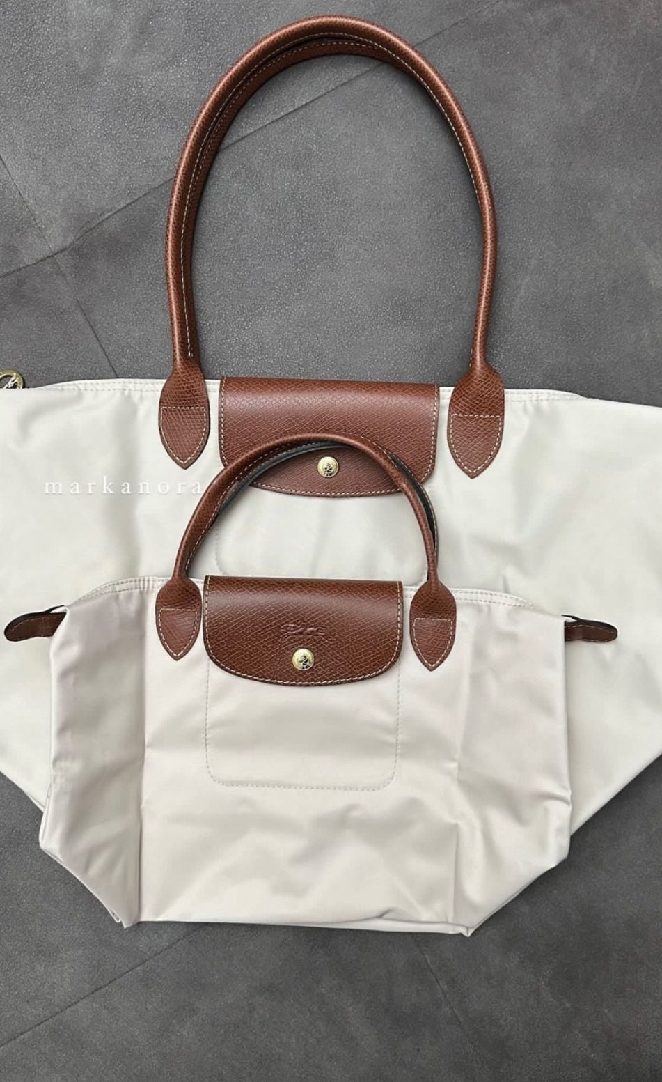 Longchamp small krem
