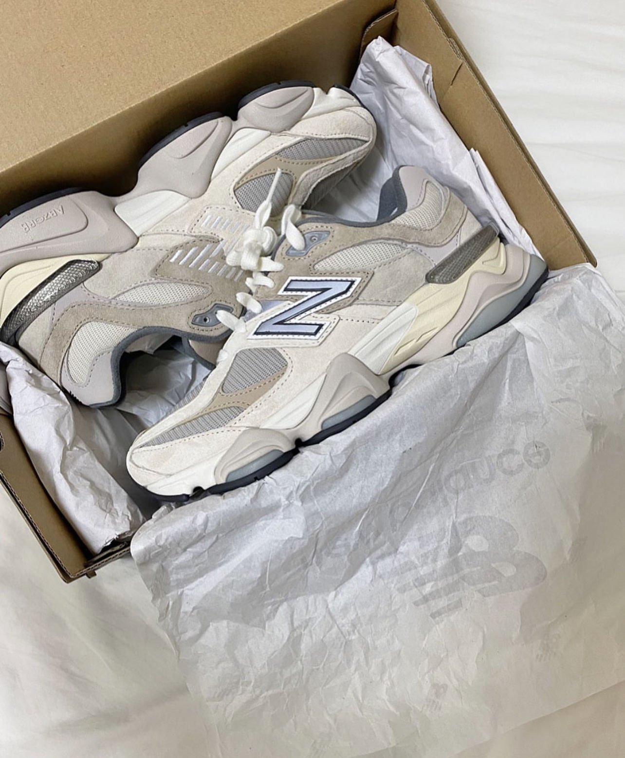 New Balance 9060